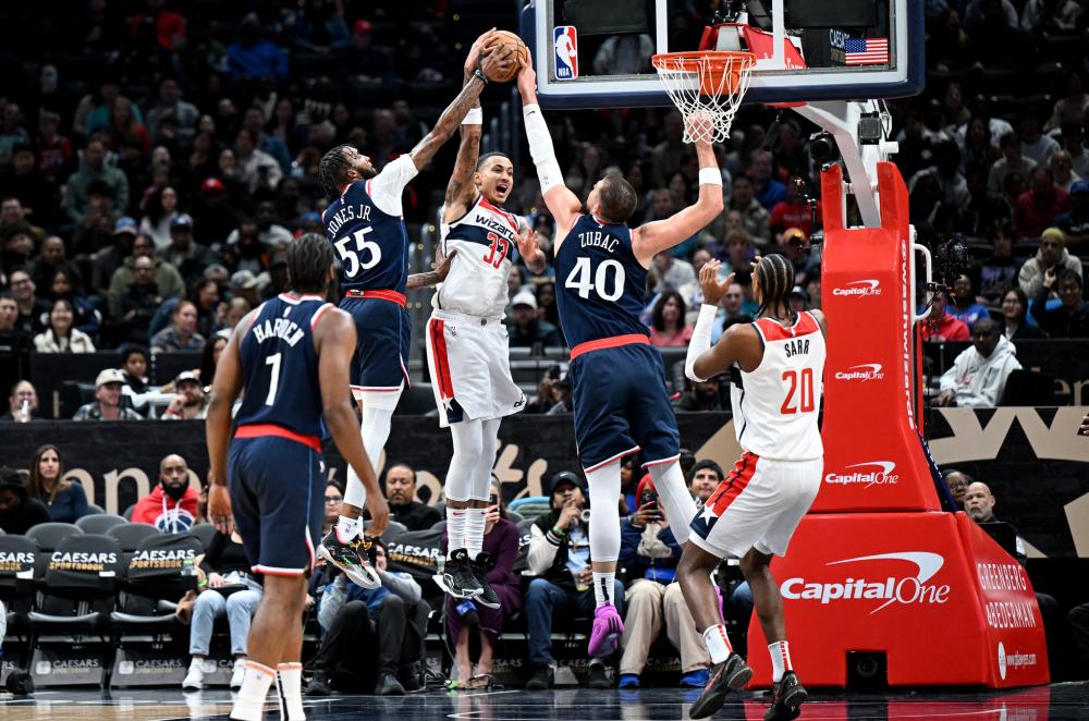 一个策略调 一个策略调