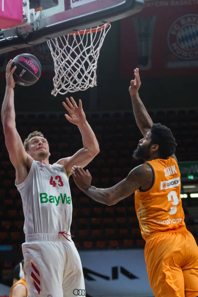 联赛中产生 联赛中产生