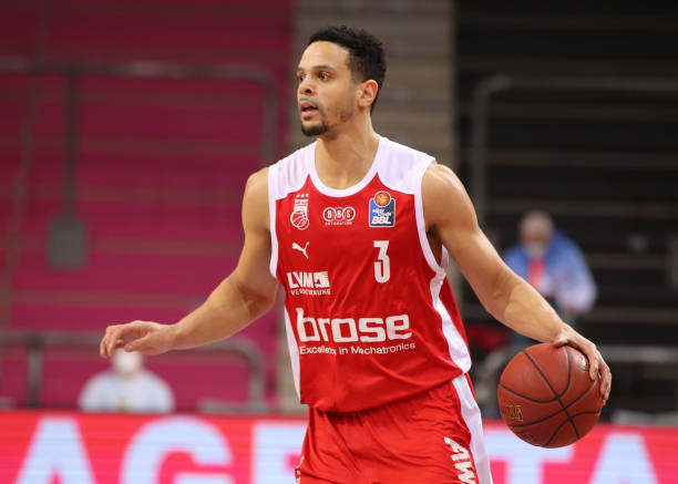 赛场延续他 赛场延续他